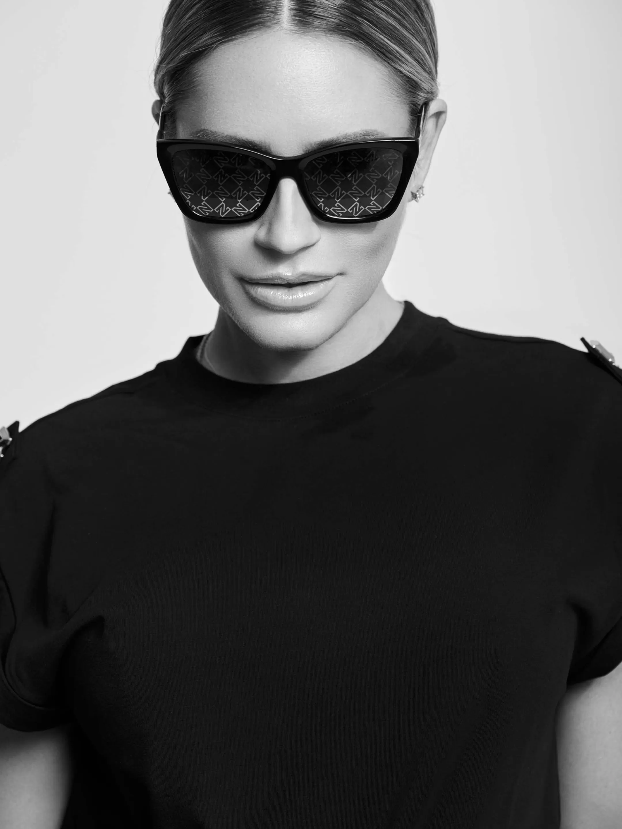 Flash Sale CAT-EYE ZONNEBRIL MET N LOGO MONOGRAM Eyewear